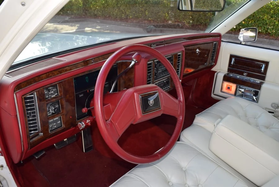 1992 Cadillac Brougham - Image 3 of 11