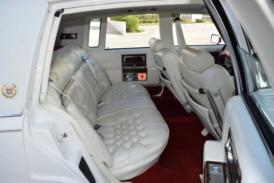 1992 Cadillac Brougham - Image 5 of 11