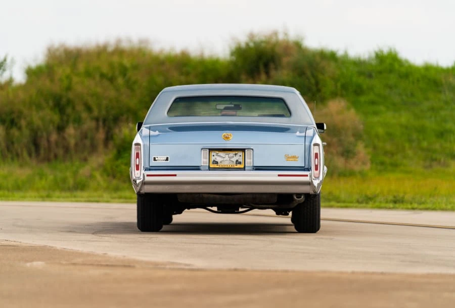 1992 Cadillac Brougham - Image 5 of 27