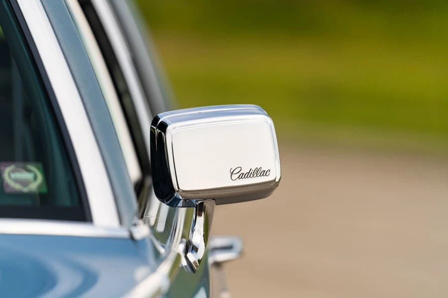 1992 Cadillac Brougham - Image 12 of 27