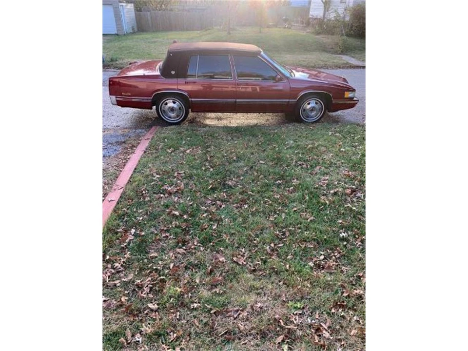 1992 Cadillac DeVille 6th Gen - Image 8 of 8