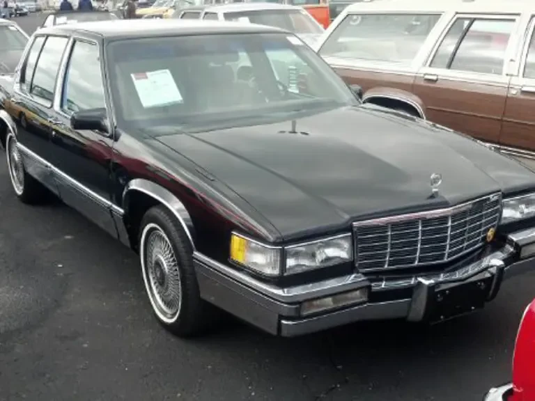 1992 Cadillac DeVille 6th Gen - Image 2 of 2