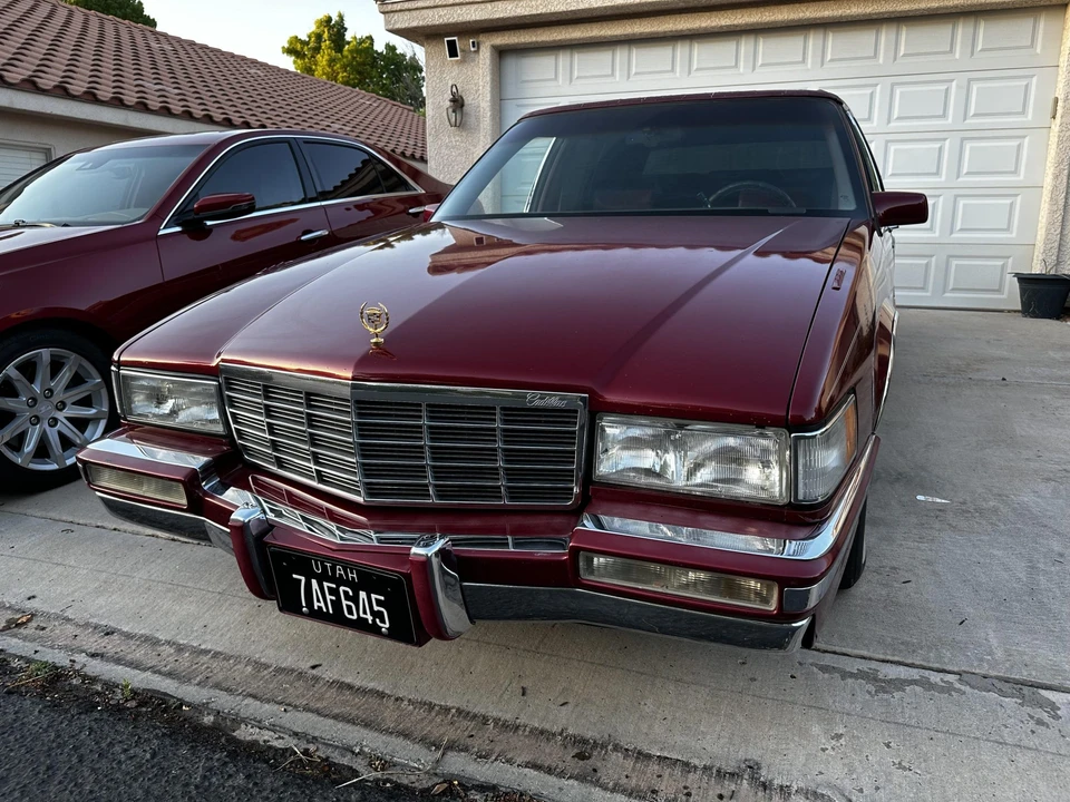 1992 Cadillac DeVille 6th Gen - Image 3 of 31