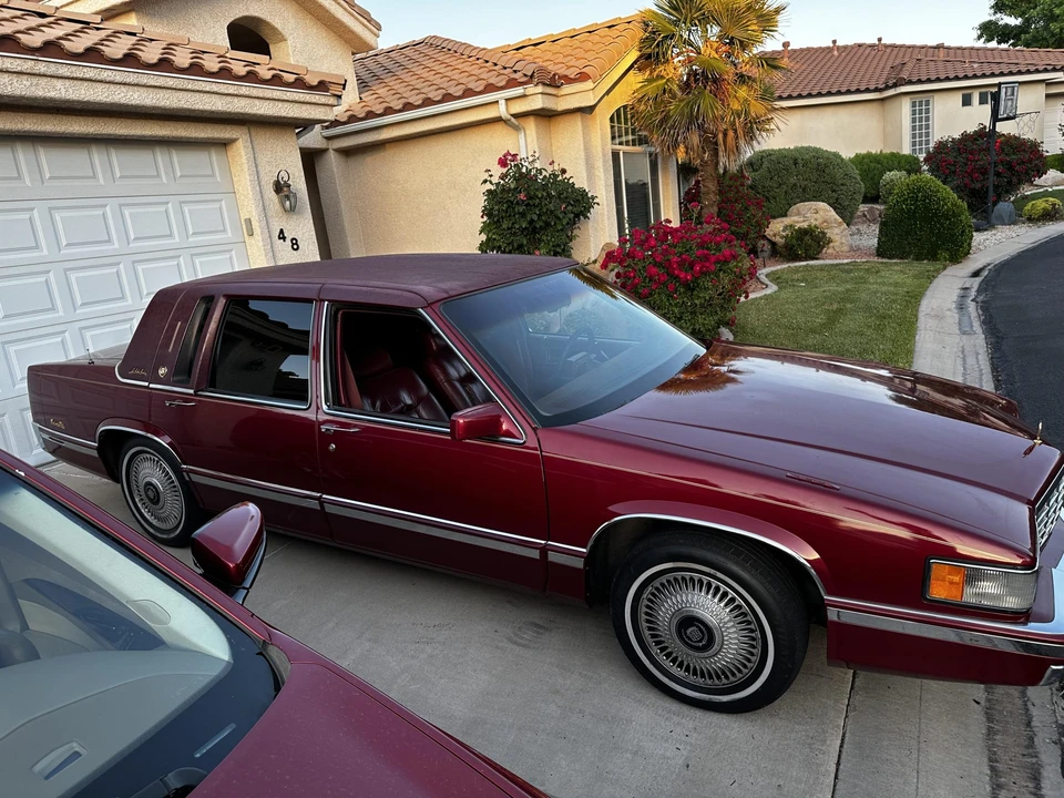 1992 Cadillac DeVille 7th Gen - Image 5 of 31