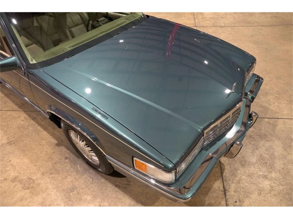 1992 Cadillac DeVille 6th Gen - Image 18 of 31