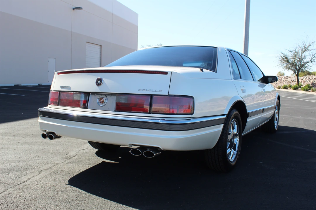 1992 Cadillac Seville - Image 8 of 31
