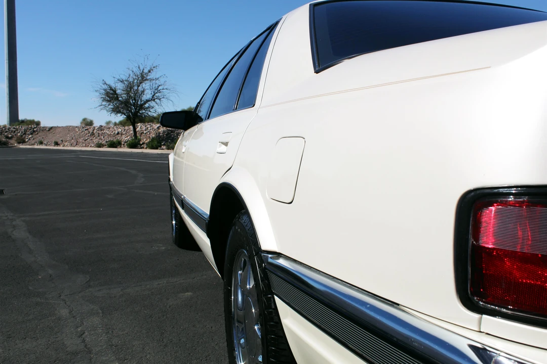 1992 Cadillac Seville - Image 27 of 31