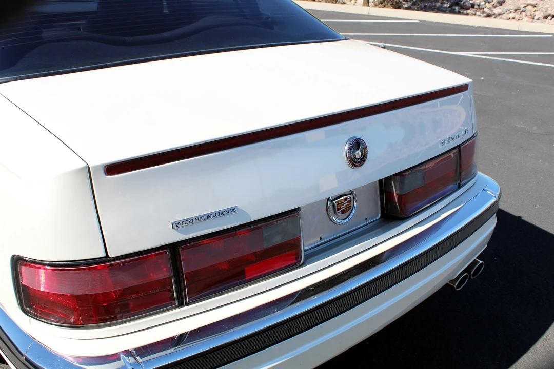 1992 Cadillac Seville - Image 28 of 31