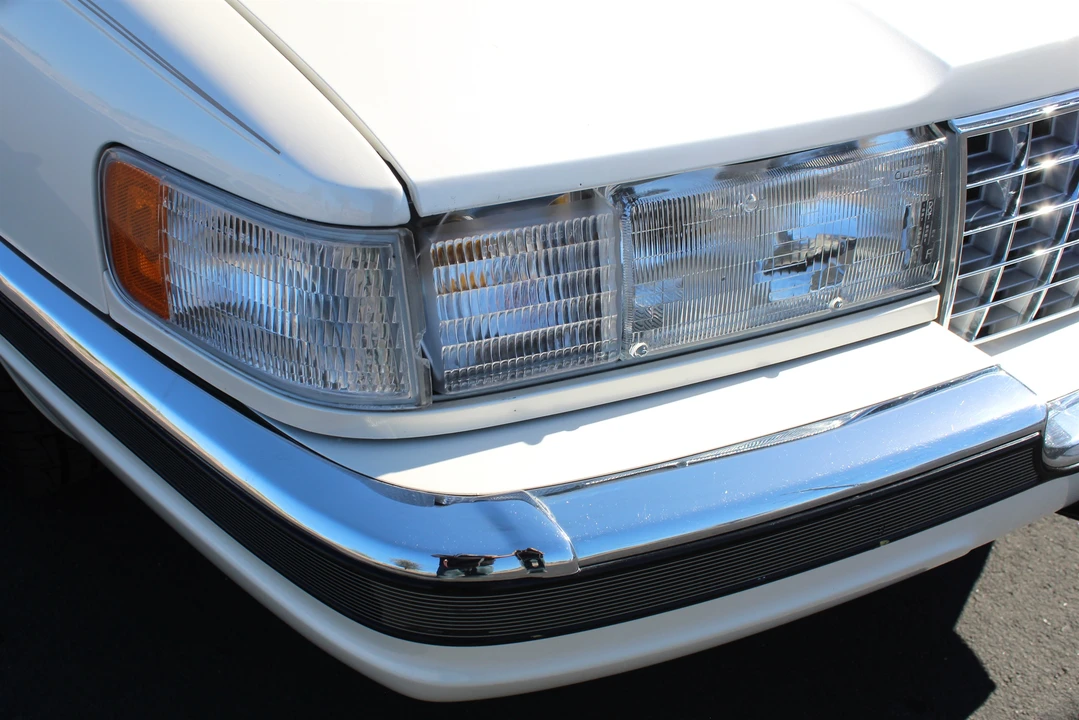 1992 Cadillac Seville - Image 19 of 31