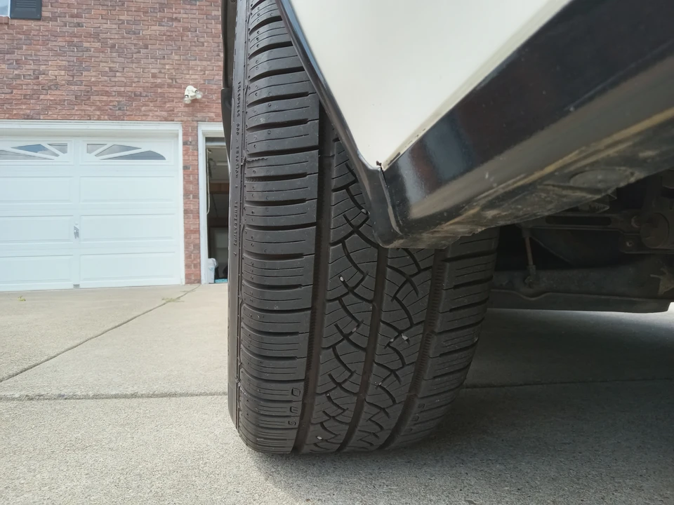 1992 Cadillac Seville - Image 23 of 31