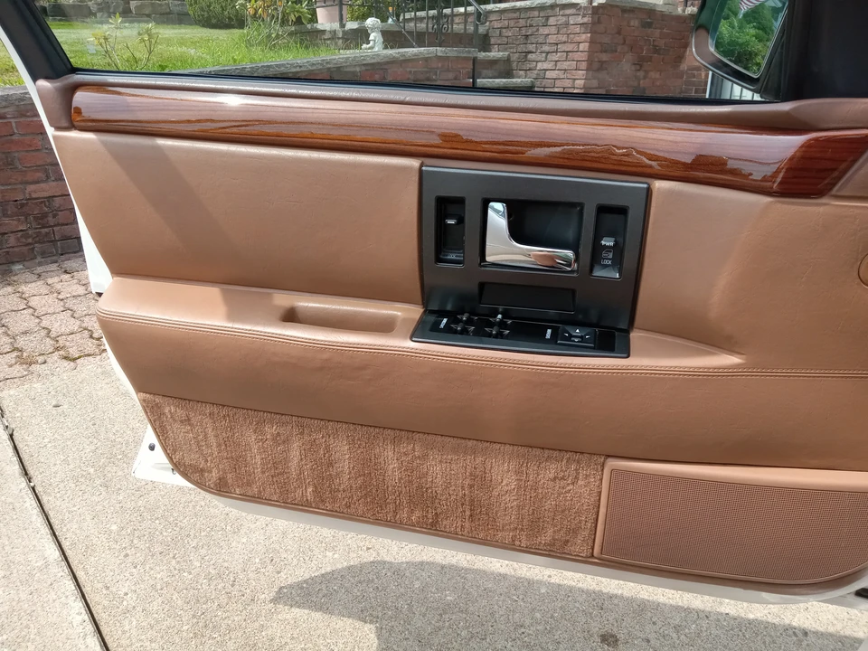 1992 Cadillac Seville - Image 29 of 31