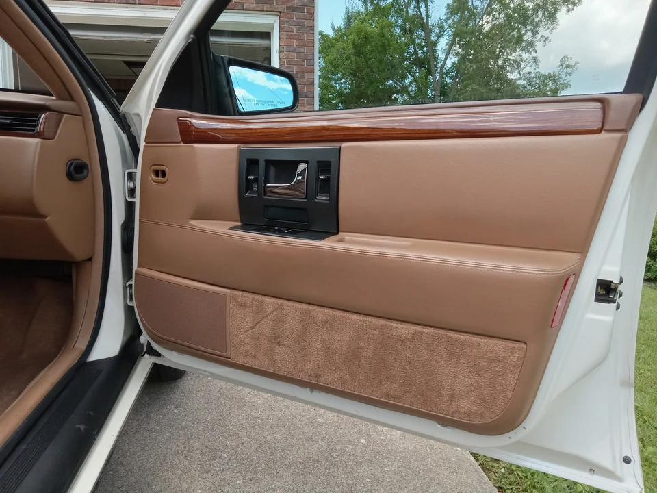 1992 Cadillac Seville - Image 19 of 31
