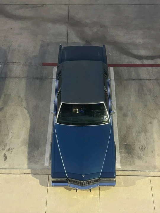 1992 Cadillac Brougham - Image 3 of 5