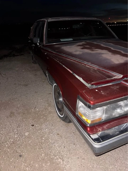 1992 Cadillac Brougham - Image 5 of 8