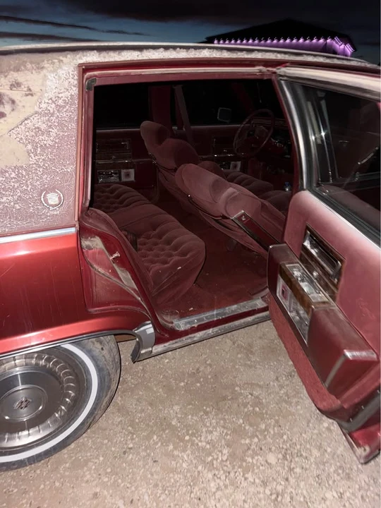 1992 Cadillac Brougham - Image 7 of 8