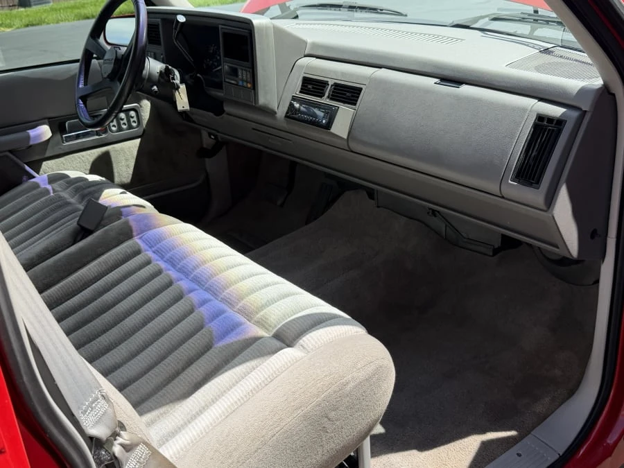 1992 Chevrolet C/K 4th Gen - Image 6 of 10