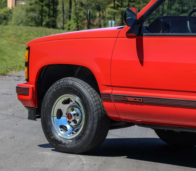 1992 Chevrolet C/K 4th Gen - Image 19 of 31