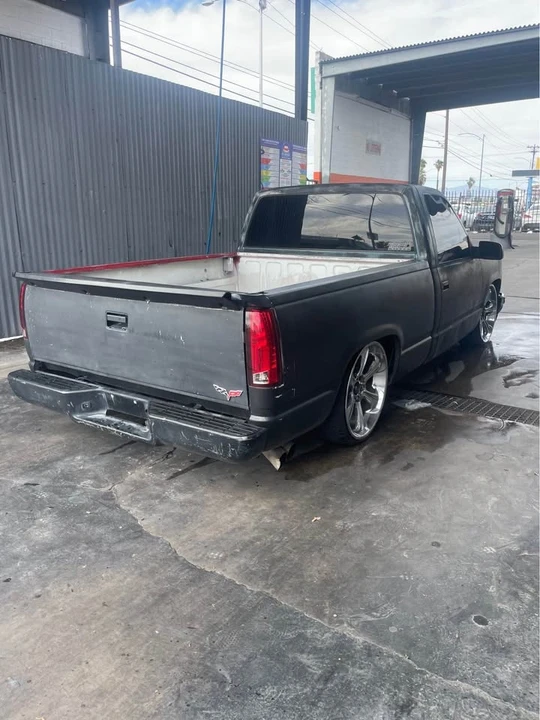1992 Chevrolet C/K 4th Gen - Image 4 of 11