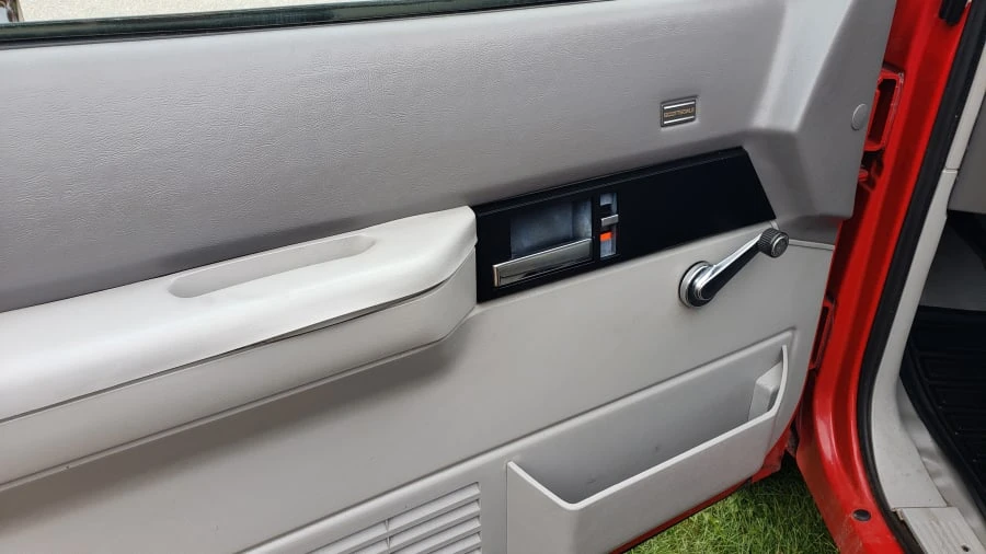 1992 Chevrolet C/K 4th Gen - Image 4 of 8