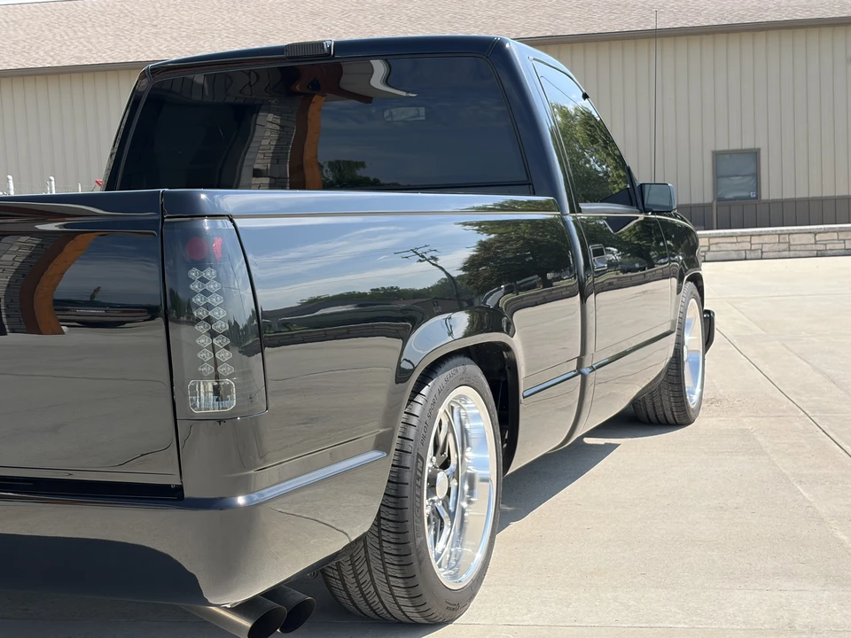 1992 Chevrolet 454 SS - Image 28 of 31