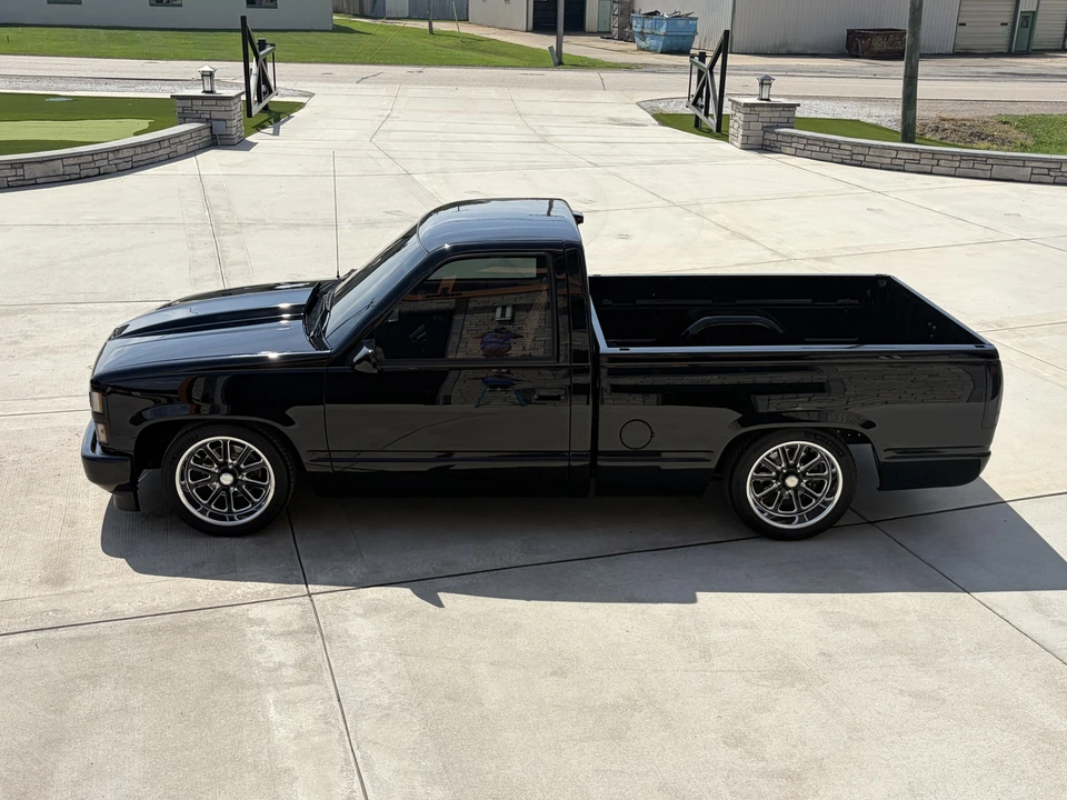 1992 Chevrolet 454 SS - Image 9 of 31