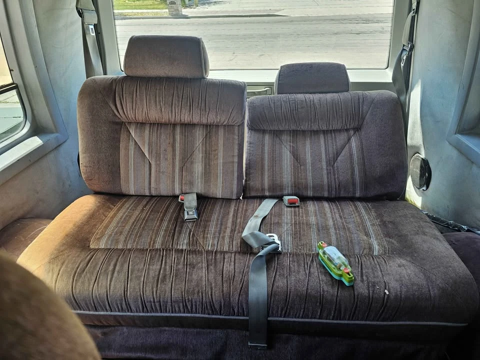 1992 Chevrolet Astro - Image 13 of 13
