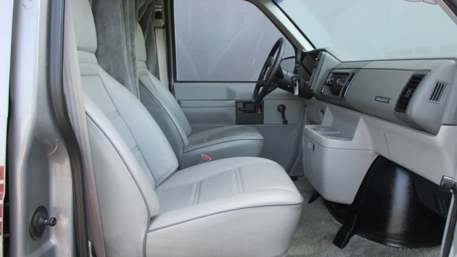 1992 Chevrolet Astro - Image 7 of 20