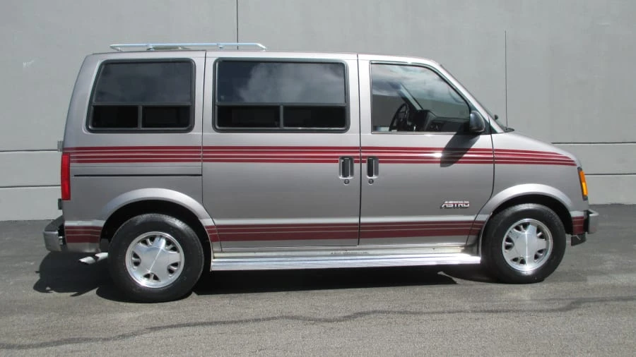 1992 Chevrolet Astro - Image 20 of 20