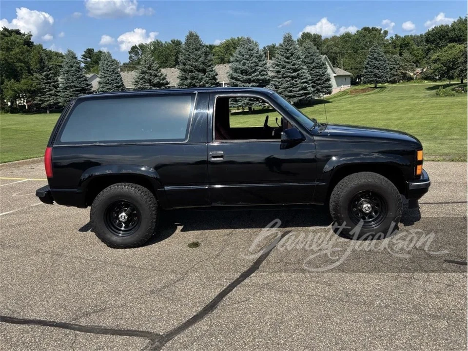 1992 Chevrolet K5 Blazer 3rd Gen - Image 2 of 5