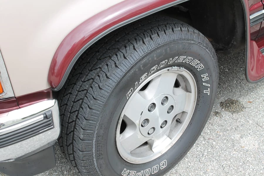 1992 Chevrolet Blazer - Image 9 of 11