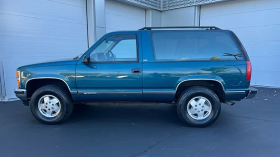 1992 Chevrolet Blazer - Image 2 of 19