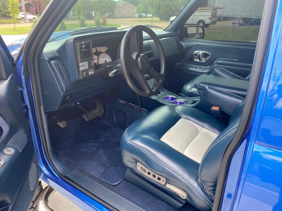 1992 Chevrolet Blazer - Image 2 of 8