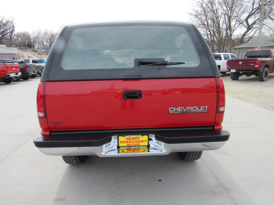 1992 Chevrolet K5 Blazer 3rd Gen - Image 3 of 31