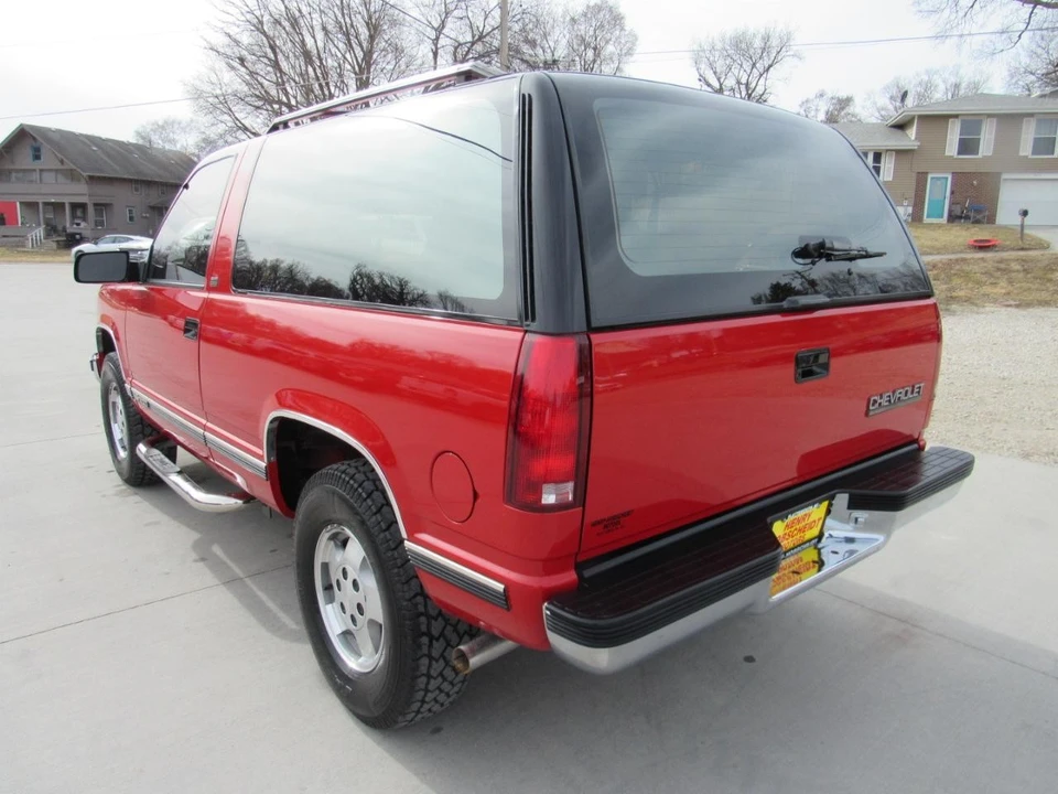 1992 Chevrolet K5 Blazer 3rd Gen - Image 8 of 31