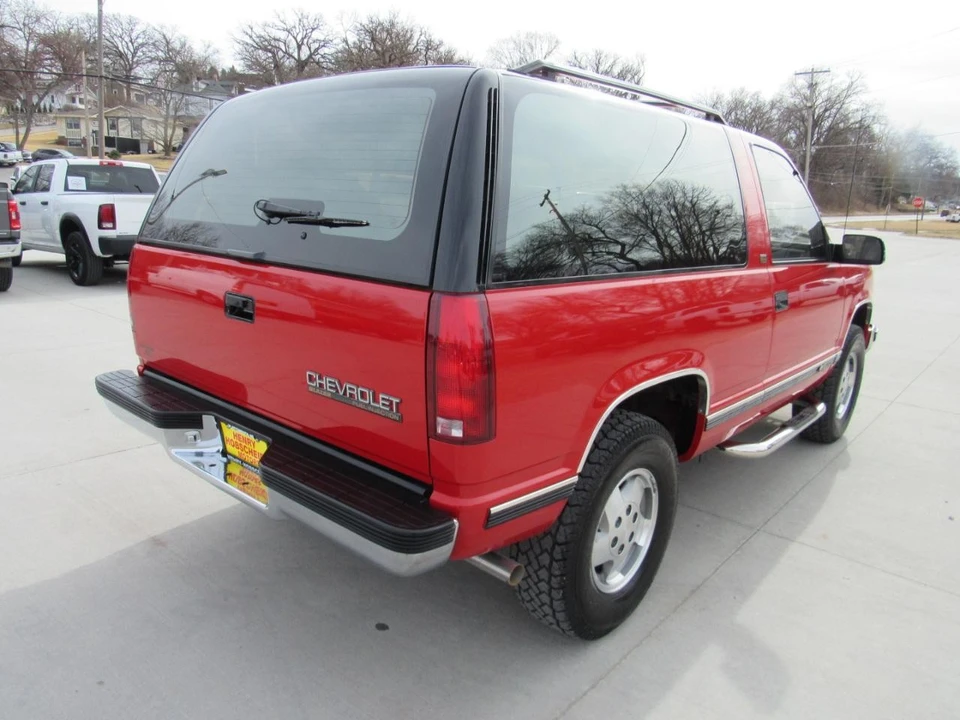 1992 Chevrolet K5 Blazer 3rd Gen - Image 9 of 31