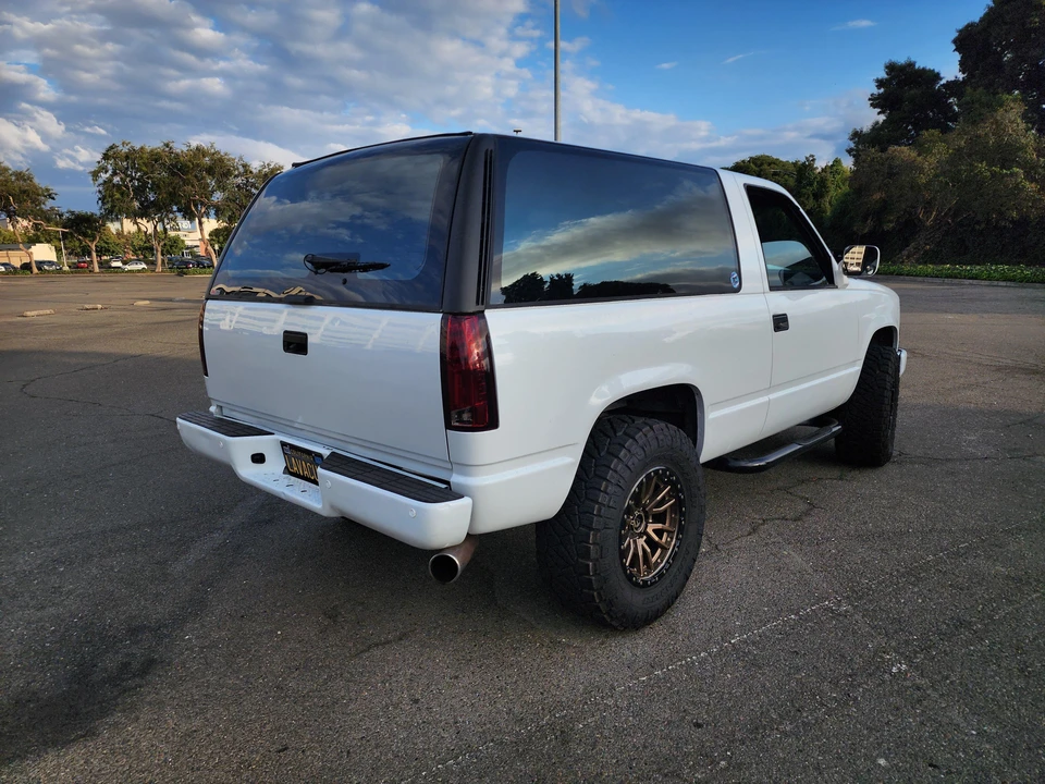 1992 Chevrolet K5 Blazer 3rd Gen - Image 17 of 31