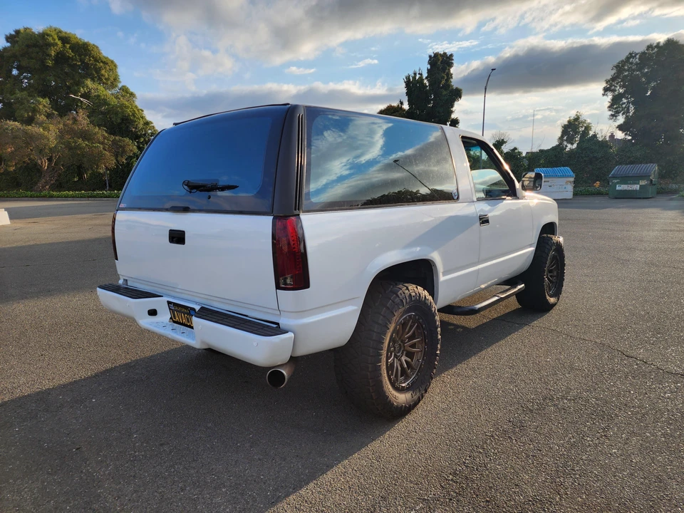1992 Chevrolet K5 Blazer 3rd Gen - Image 16 of 31