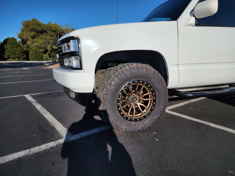 1992 Chevrolet K5 Blazer 3rd Gen - Image 23 of 31