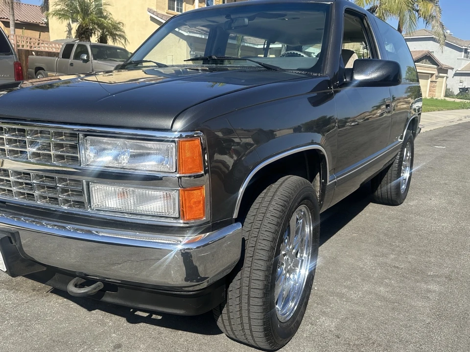 1992 Chevrolet K5 Blazer 3rd Gen - Image 6 of 19