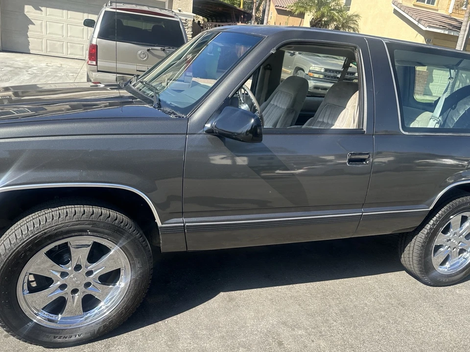 1992 Chevrolet K5 Blazer 3rd Gen - Image 8 of 19