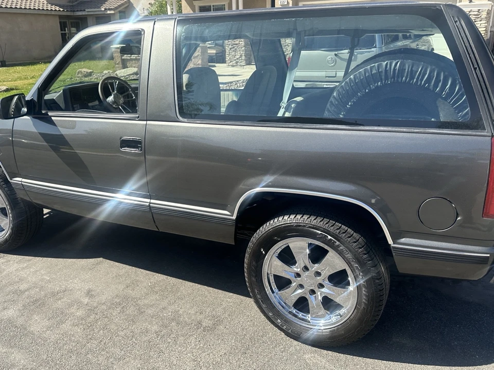 1992 Chevrolet K5 Blazer 3rd Gen - Image 10 of 19