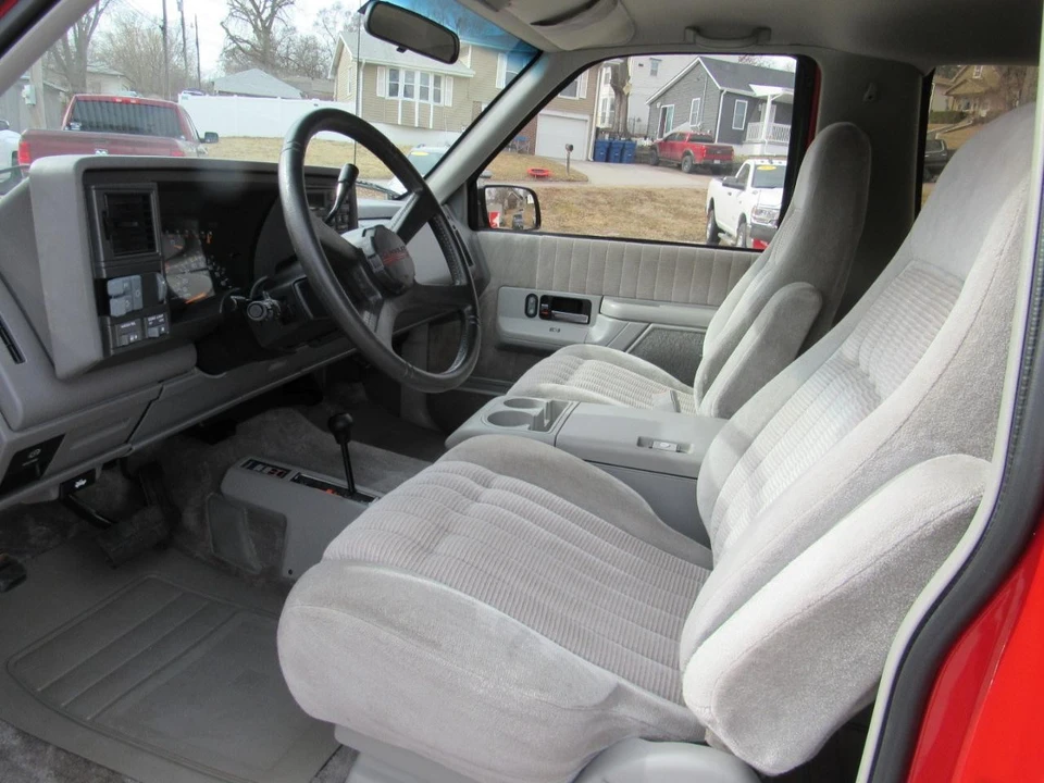1992 Chevrolet K5 Blazer 3rd Gen - Image 16 of 21