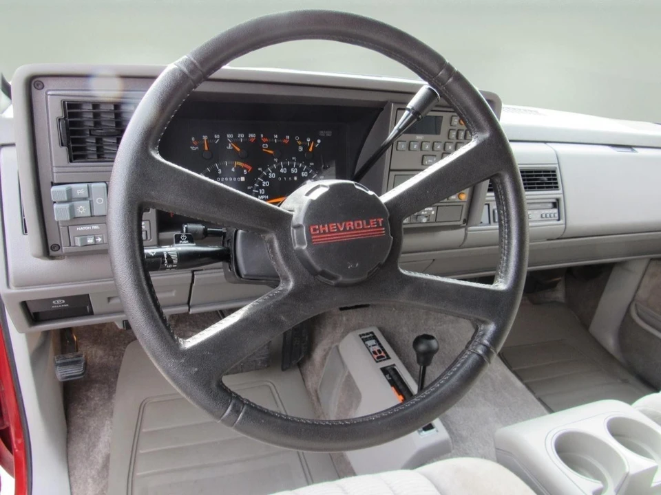 1992 Chevrolet K5 Blazer 3rd Gen - Image 17 of 21