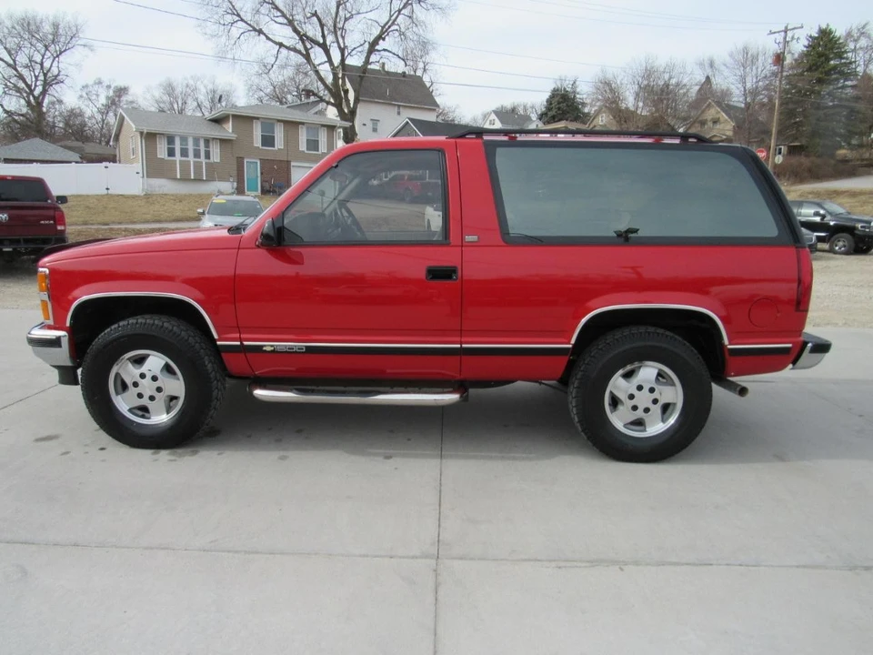1992 Chevrolet K5 Blazer 3rd Gen - Image 7 of 21