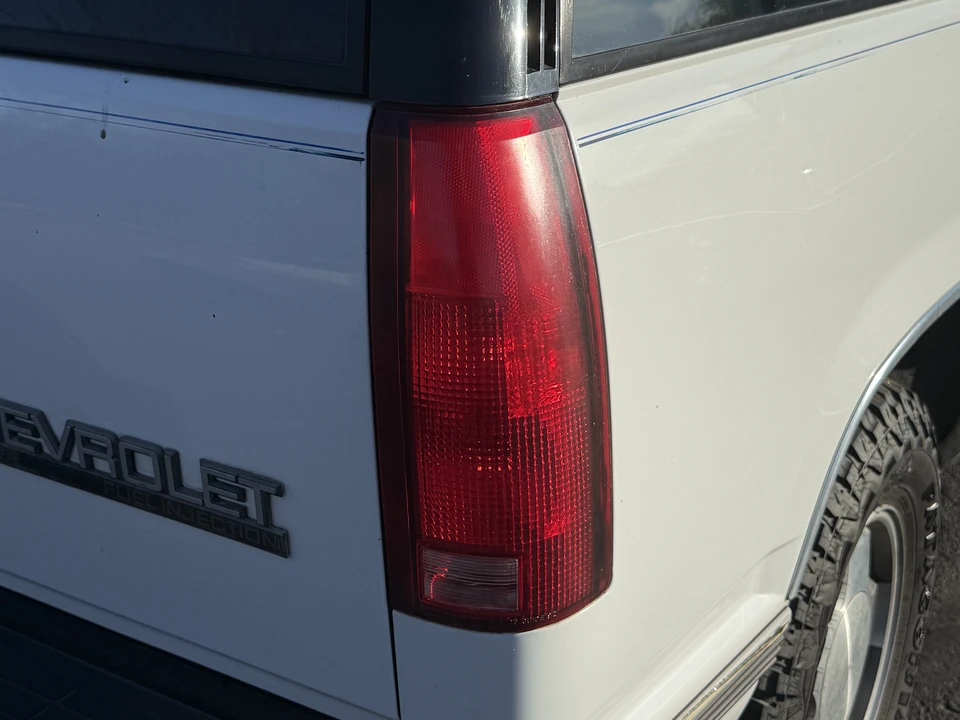 1992 Chevrolet Blazer - Image 18 of 31