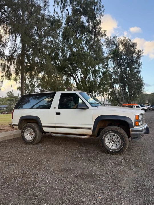 1992 Chevrolet K5 Blazer 3rd Gen - Image 2 of 9