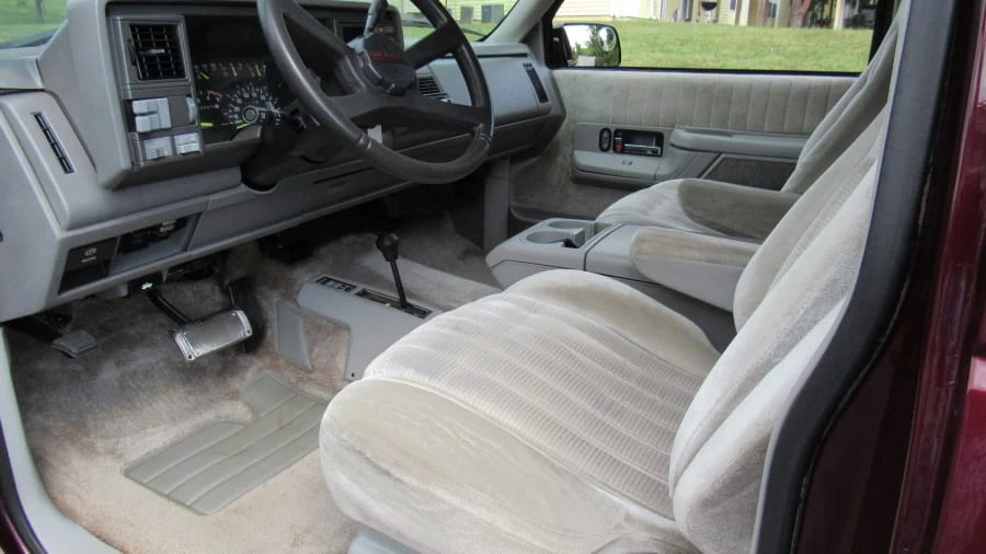 1992 Chevrolet K5 Blazer 3rd Gen - Image 4 of 8