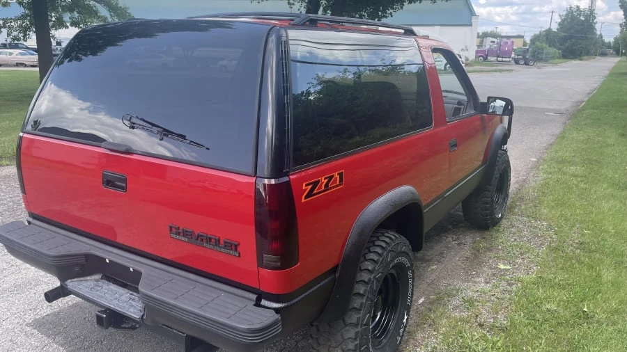 1992 Chevrolet Blazer - Image 5 of 10