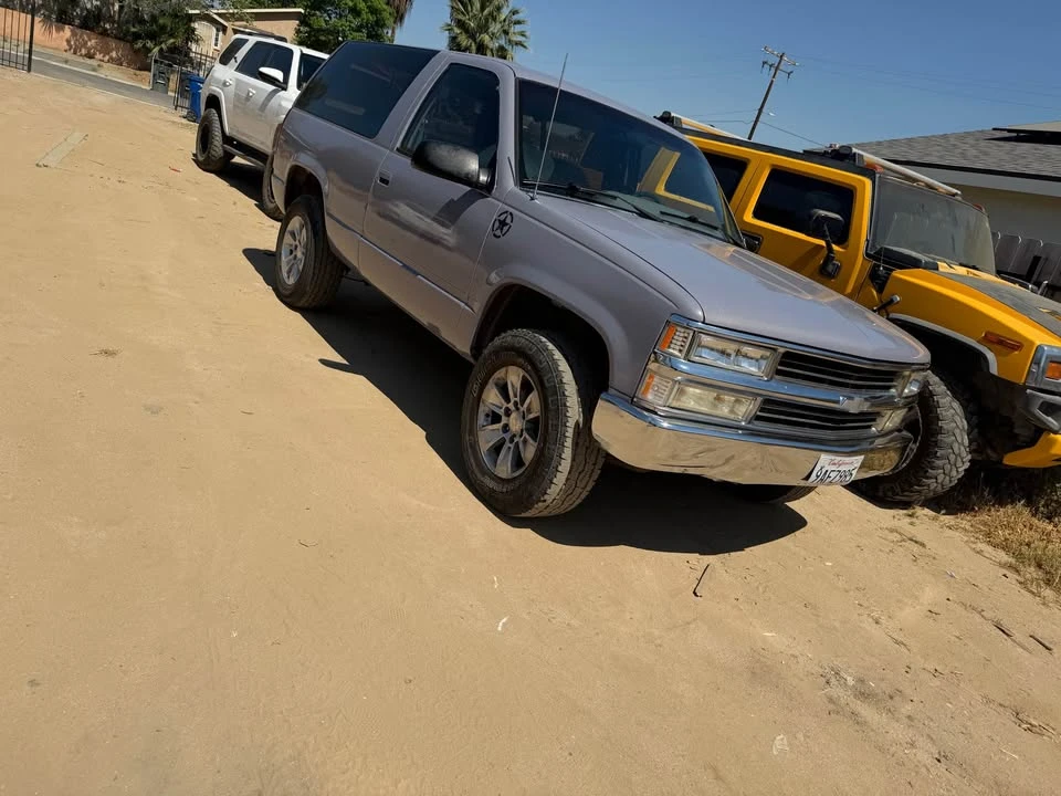 1992 Chevrolet K5 Blazer 3rd Gen - Image 2 of 7