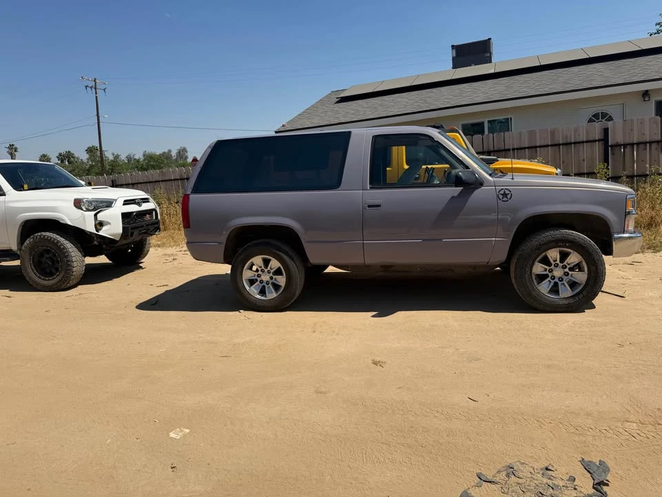 1992 Chevrolet K5 Blazer 3rd Gen - Image 4 of 7